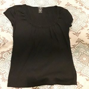 Ann Taylor  xs petite basic black tee